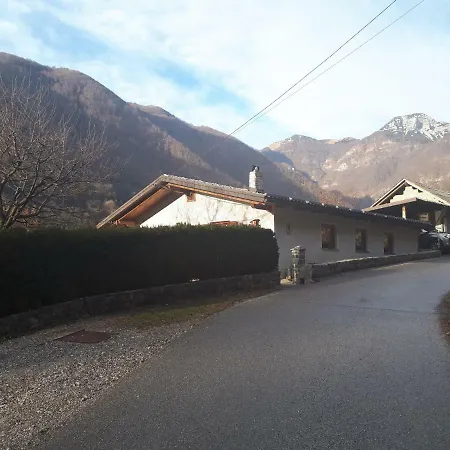 Apartma Dobrc *